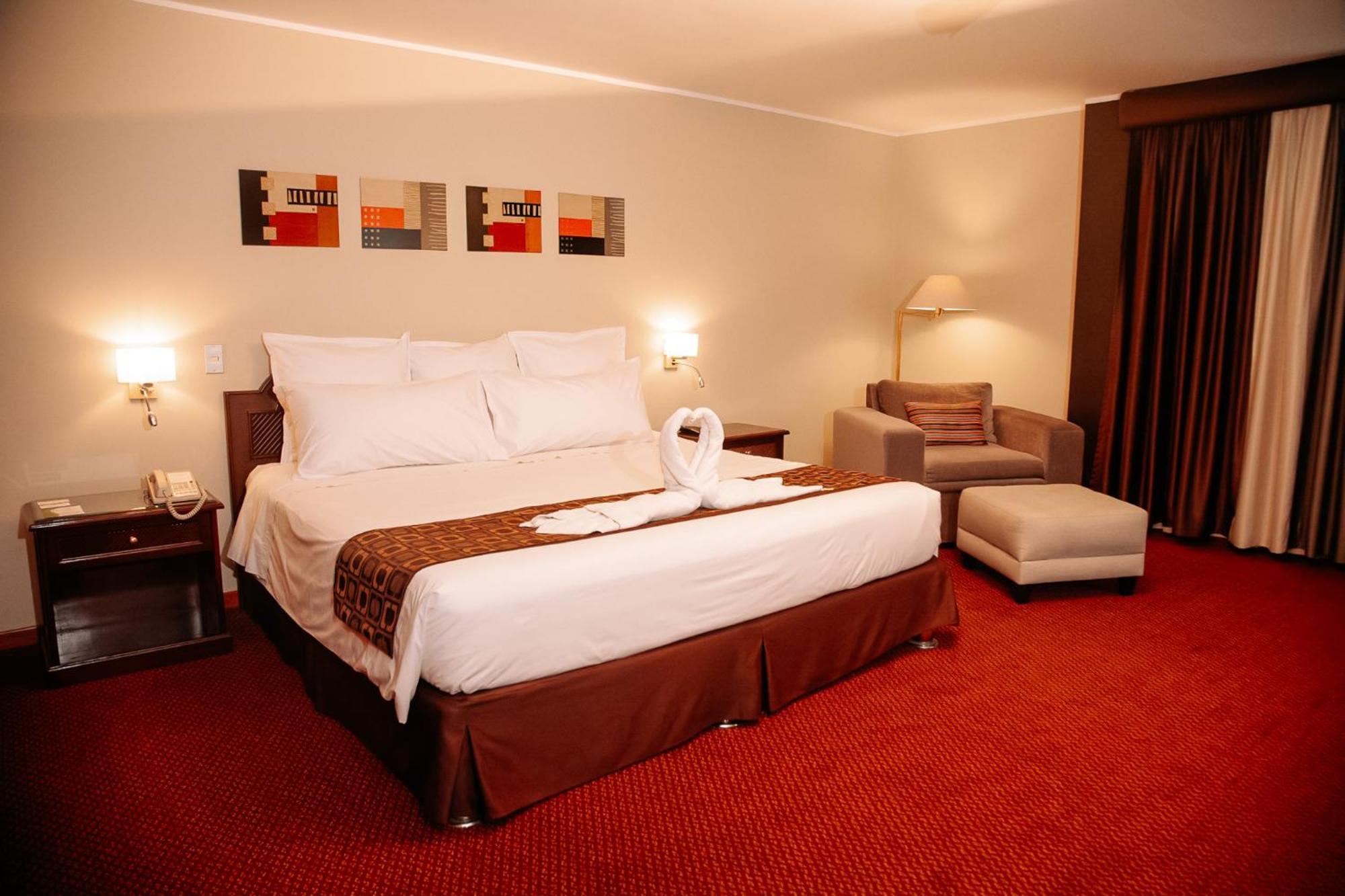 Hotel Carrera Лима Екстериор снимка