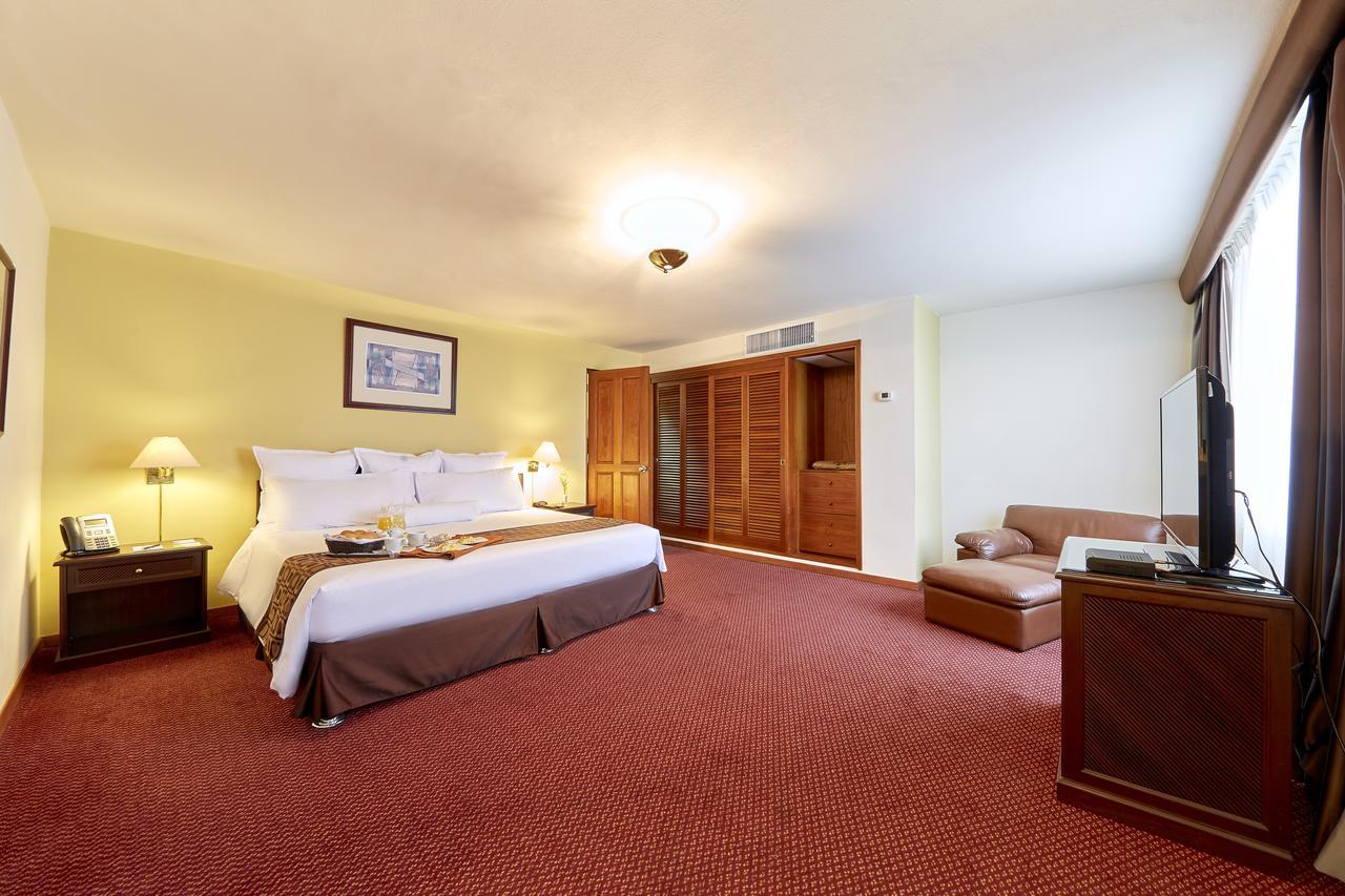 Hotel Carrera Лима Екстериор снимка